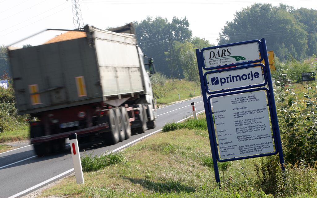 V 15 letih zgradili le 3,75 kilometra ceste od skupnih 25 